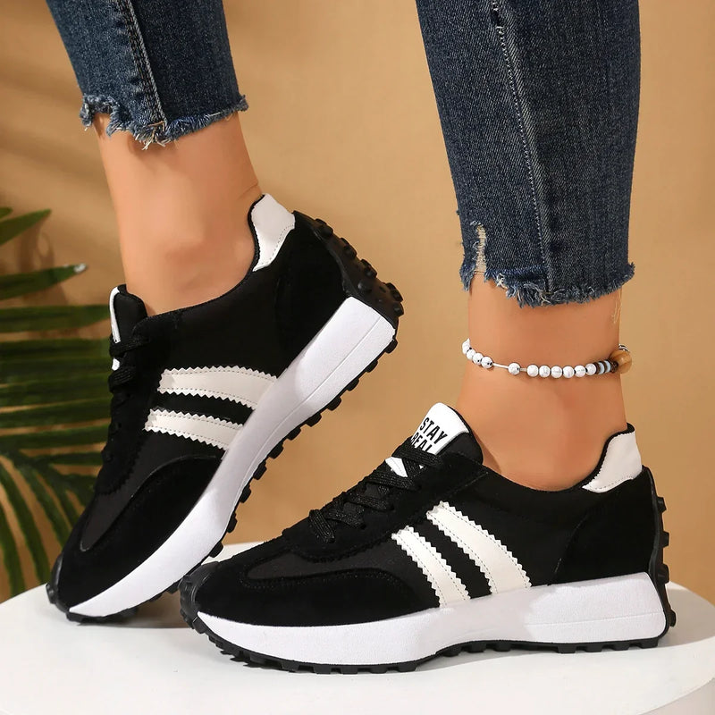 Elodie | Two-Tone Lace-Up Shoes